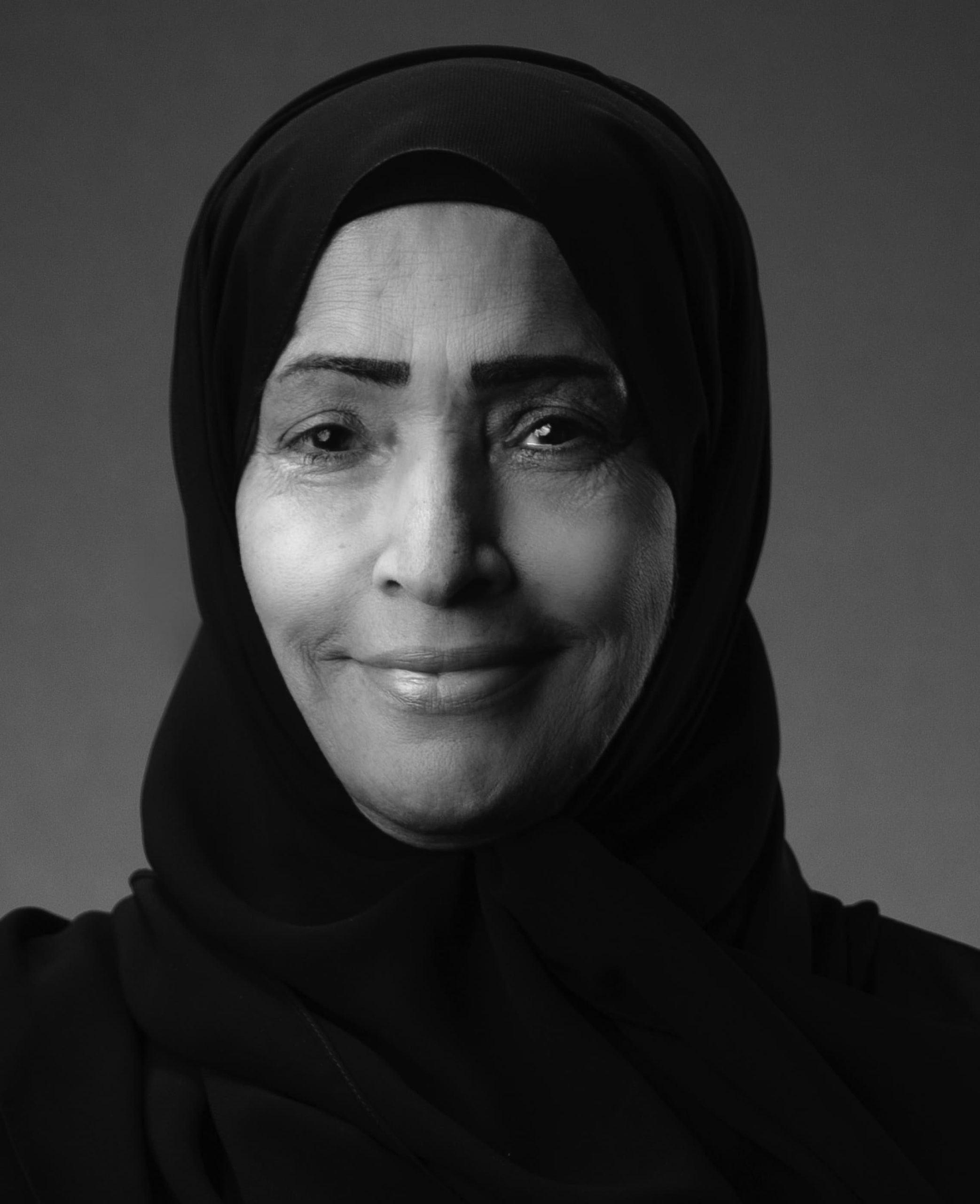 Dr. Amna